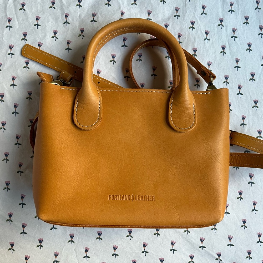 PLG zip small sunflower raindrop crossbody